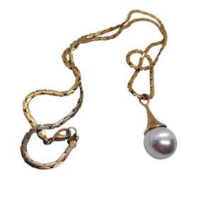 Givenchy pearl solitaire necklace gold tone